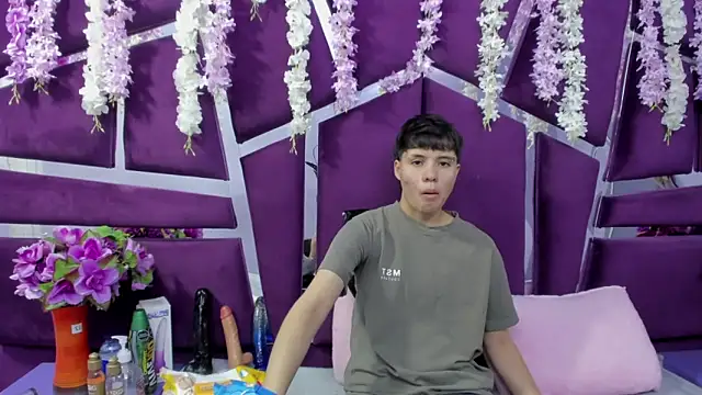 Bruno Cruzz online show from February 19, 2026, 2:40 am