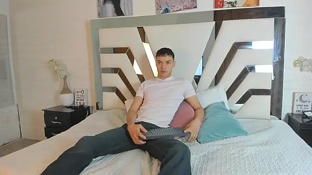 Snapshot of Jacksonflorez chatting on September 29, 2025, 4:01 pm Jacksonflorez online show from September 29, 2025, 4:01 pm