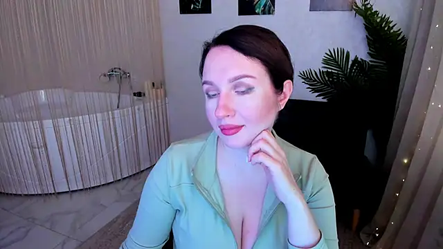 Snapshot of GlassOfLove chatting on September 30, 2025, 3:33 am GlassOfLove online show from September 30, 2025, 3:33 am