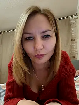 VeroLoverx online show from October 15, 2025, 4:18 pm