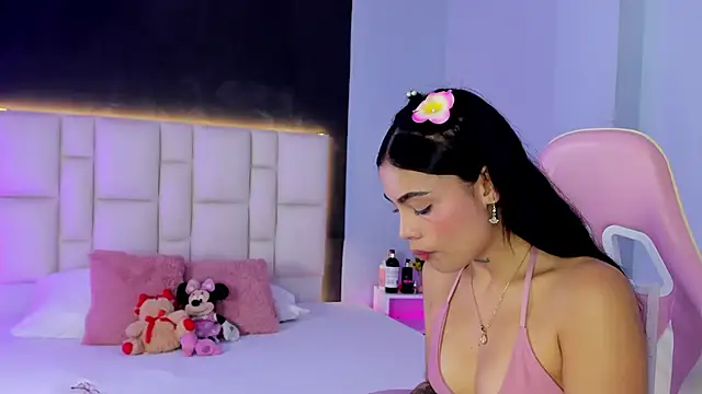 Snapshot of SammyRose_ chatting on October 7, 2025, 8:06 pm SammyRose online show from October 7, 2025, 8:06 pm