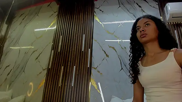 VictoriaDuart online show from December 5, 2025, 8:16 pm