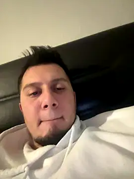 bogerkek online show from December 20, 2025, 11:23 pm