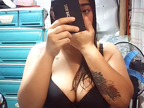 Snapshot of sexylhane chatting on January 18, 2026, 2:10 pm sexylhane online show from January 18, 2026, 2:10 pm