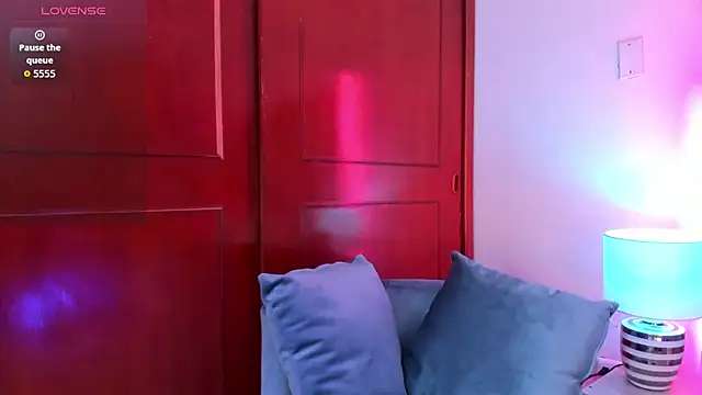  valeria saenz  online show from November 7, 2025, 3:06 am