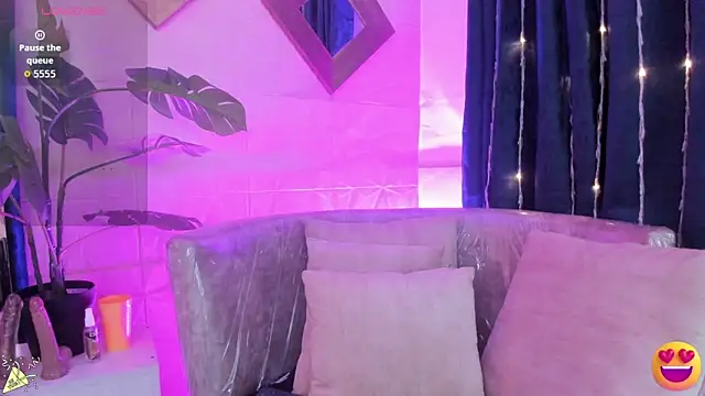 Snapshot of _valeria_saenz_ chatting on March 11, 2026, 2:50 am valeria saenz online show from March 11, 2026, 2:50 am