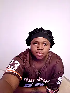 Snapshot of Gyminae chatting on November 15, 2025, 2:46 pm Gyminae online show from November 15, 2025, 2:46 pm