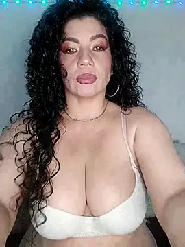 Snapshot of adelen_smith chatting on February 8, 2026, 11:13 am adelen smith online show from February 8, 2026, 11:13 am