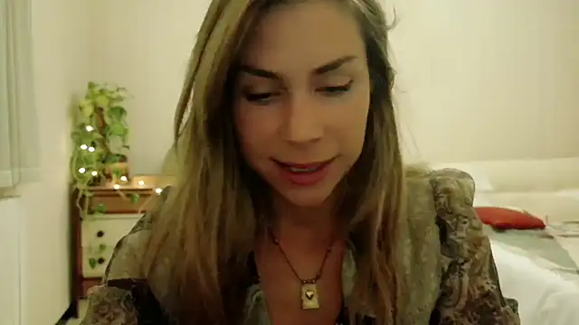 Snapshot of wonderalice31 chatting on September 30, 2025, 6:57 pm wonderalice31 online show from September 30, 2025, 6:57 pm