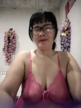 Snapshot of Ki_xxx chatting on November 13, 2025, 11:31 am Ki xxx online show from November 13, 2025, 11:31 am