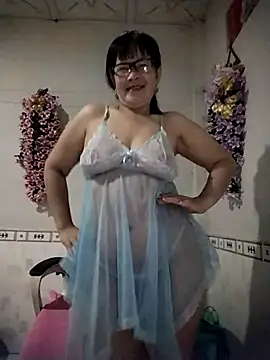 Snapshot of Ki_xxx chatting on November 19, 2025, 10:43 pm Ki xxx online show from November 19, 2025, 10:43 pm