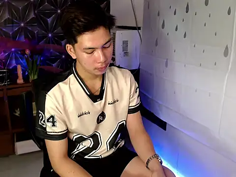 ursweet jade online show from October 22, 2025, 10:26 am