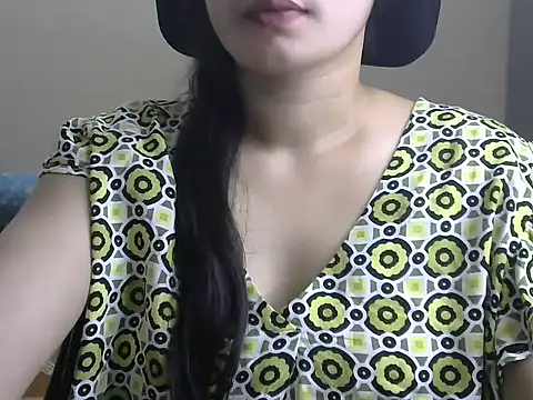 Snapshot of SexyNeylar chatting on February 18, 2026, 12:23 pm SexyNeylar online show from February 18, 2026, 12:23 pm