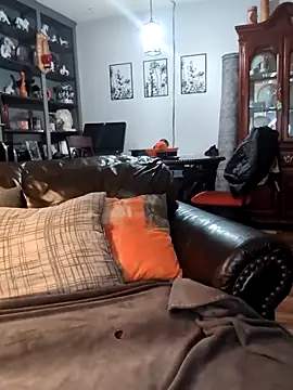 Snapshot of MRTATTWO chatting on November 22, 2025, 1:59 am MRTATTWO online show from November 22, 2025, 1:59 am