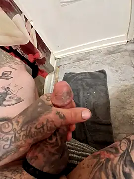 MRTATTWO online show from February 11, 2026, 2:49 am