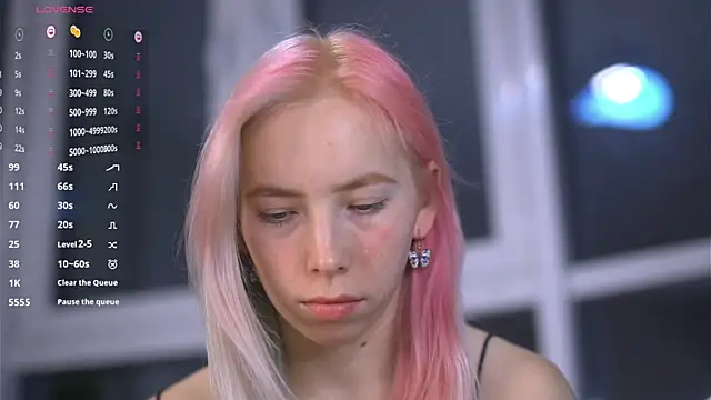 JuliannaWenger online show from November 23, 2025, 3:45 pm