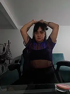 Snapshot of LylaVixxen chatting on November 14, 2025, 11:35 pm LylaVixxen online show from November 14, 2025, 11:35 pm