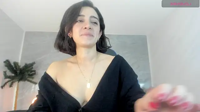 Snapshot of sara_lopez_s chatting on October 2, 2025, 1:34 am sara lopez s online show from October 2, 2025, 1:34 am