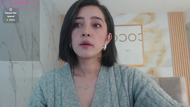 sara lopez s online show from October 23, 2025, 1:21 pm