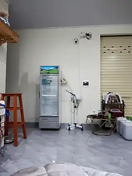 Lyly suri07 online show from October 3, 2025, 4:37 pm