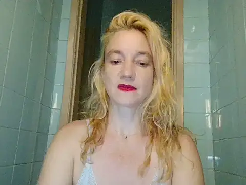 Snapshot of Senhoritajesus42 chatting on March 11, 2026, 12:22 pm Senhoritajesus42 online show from March 11, 2026, 12:22 pm