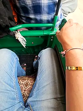 Snapshot of Gamecoc chatting on October 30, 2025, 7:10 am Gamecoc online show from October 30, 2025, 7:10 am