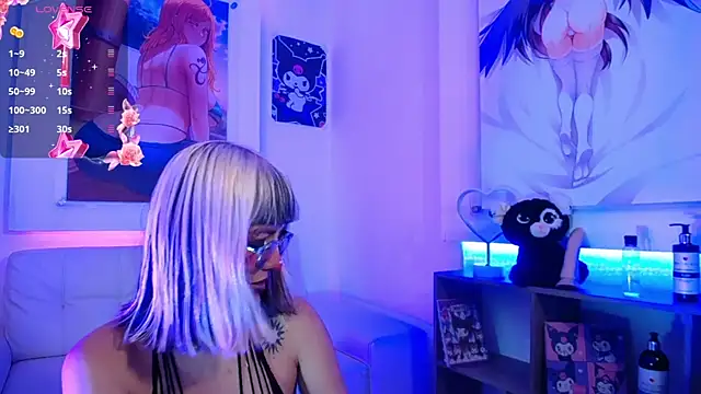 lil candy77 online show from October 3, 2025, 12:13 pm