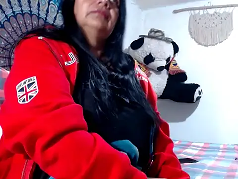 Snapshot of Big_Lola_ chatting on October 19, 2025, 11:05 pm Big Lola online show from October 19, 2025, 11:05 pm