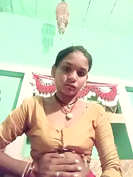 Idhika Jha online show from September 27, 2025, 10:26 pm