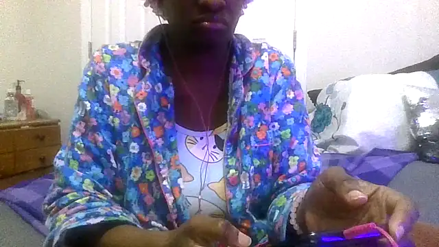 prettymaa online show from May 6, 2026, 4:19 am