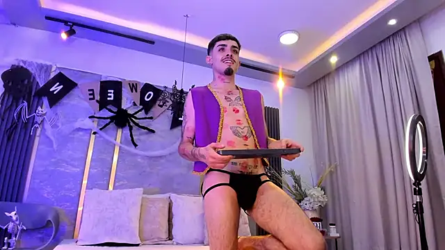 Snapshot of NikoStone_ chatting on November 1, 2025, 4:25 am NikoStone online show from November 1, 2025, 4:25 am