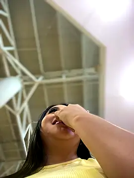 Sophie Dreamss online show from November 9, 2025, 7:56 pm