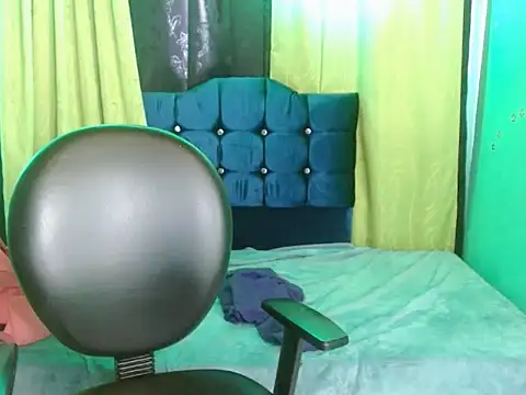 canelasexy 1 online show from April 16, 2026, 5:58 pm