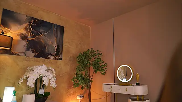 Snapshot of AishaaDevoe chatting on November 7, 2025, 7:36 pm AishaaDevoe online show from November 7, 2025, 7:36 pm