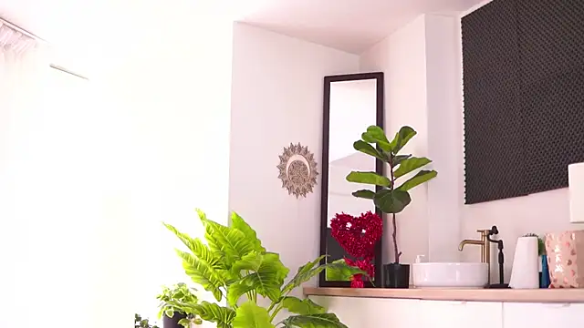 Snapshot of AishaaDevoe chatting on February 14, 2026, 10:45 am AishaaDevoe online show from February 14, 2026, 10:45 am