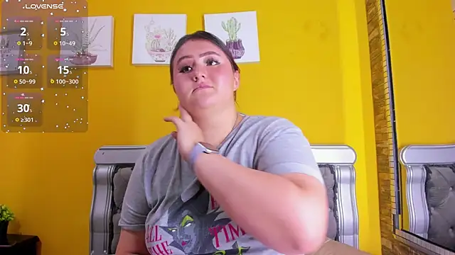 Snapshot of Miiafoox chatting on September 25, 2025, 5:27 pm Miiafoox online show from September 25, 2025, 5:27 pm