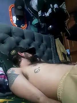 Snapshot of hairy_mannn chatting on February 22, 2026, 2:02 am hairy mannn online show from February 22, 2026, 2:02 am