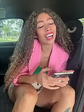 roxyrougee online show from May 12, 2026, 12:57 pm