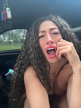 roxyrougee online show from May 14, 2026, 10:38 pm