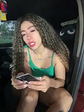 roxyrougee online show from May 20, 2026, 10:54 am
