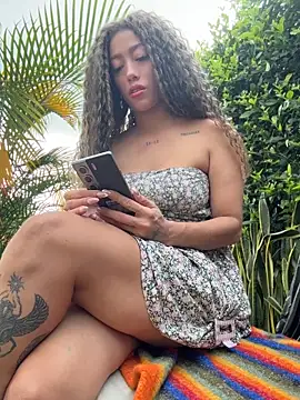 roxyrougee online show from May 23, 2026, 9:19 pm