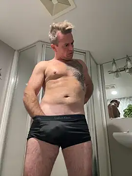 DILFiGuess11 online show from November 18, 2025, 6:45 pm