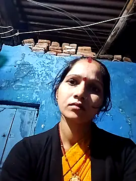 Jooli xx online show from October 12, 2025, 12:48 pm