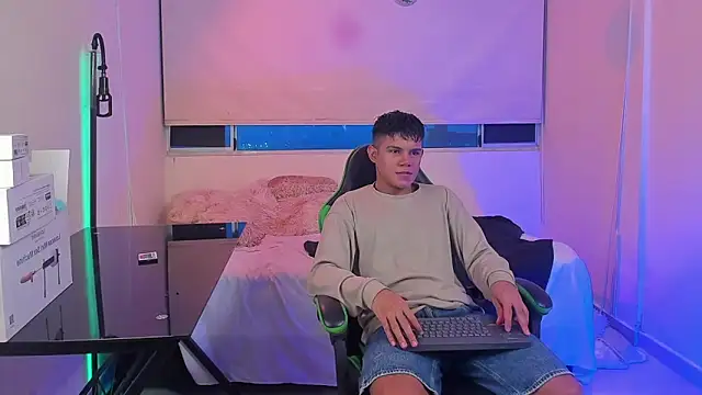 Jack castell online show from January 6, 2026, 11:07 pm