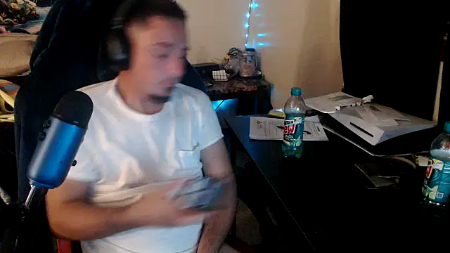 YoBlezz online show from October 3, 2025, 7:05 am