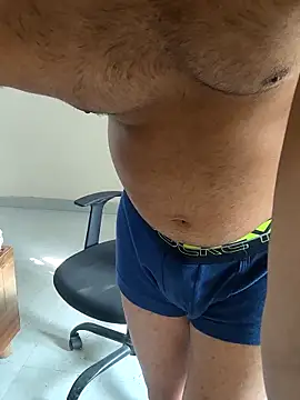 Snapshot of johnysinsr chatting on February 19, 2026, 3:46 am johnysinsr online show from February 19, 2026, 3:46 am