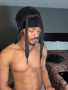 Snapshot of TRILLAHUNG chatting on March 4, 2026, 11:00 pm TRILLAHUNG online show from March 4, 2026, 11:00 pm