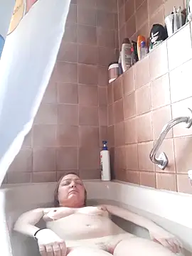 Snapshot of LiluLiluLilu chatting on November 16, 2025, 1:39 pm LiluLiluLilu online show from November 16, 2025, 1:39 pm