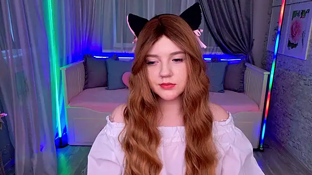 Snapshot of AlmaSound chatting on November 5, 2025, 5:18 am AlmaSound online show from November 5, 2025, 5:18 am