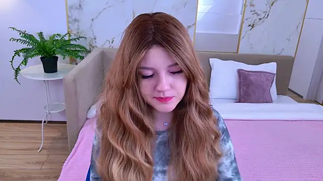 Snapshot of AlmaSound chatting on December 3, 2025, 3:36 am AlmaSound online show from December 3, 2025, 3:36 am